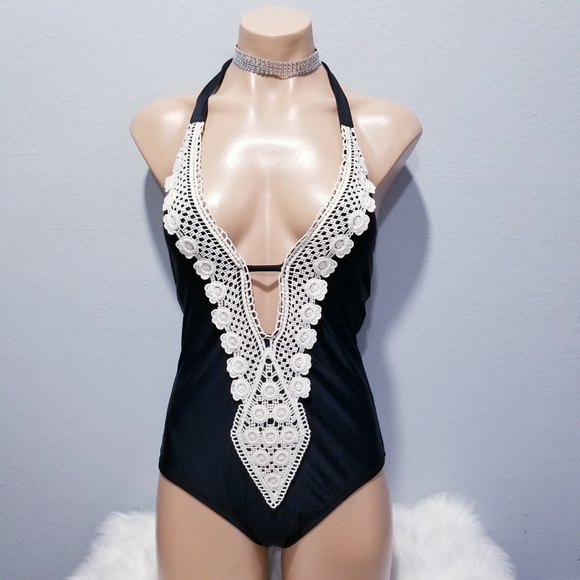 Kona Sol Other - New Kona Sol crochet swim bathing suit SMALL